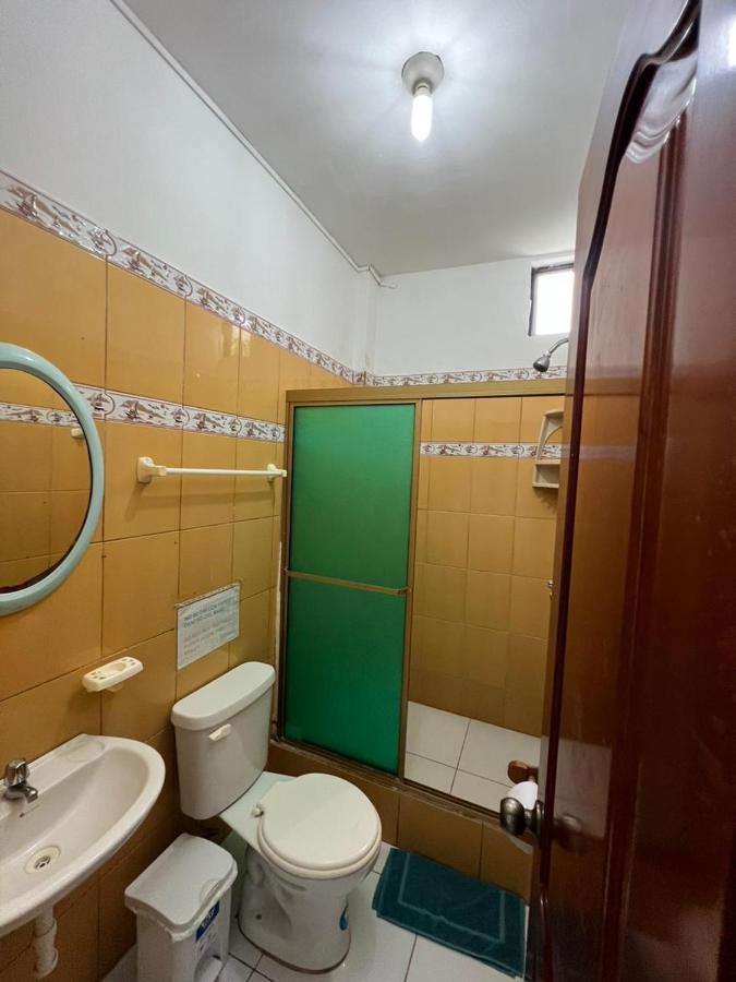 Hostal Brisas Del Mar Puerto Villamil Kültér fotó
