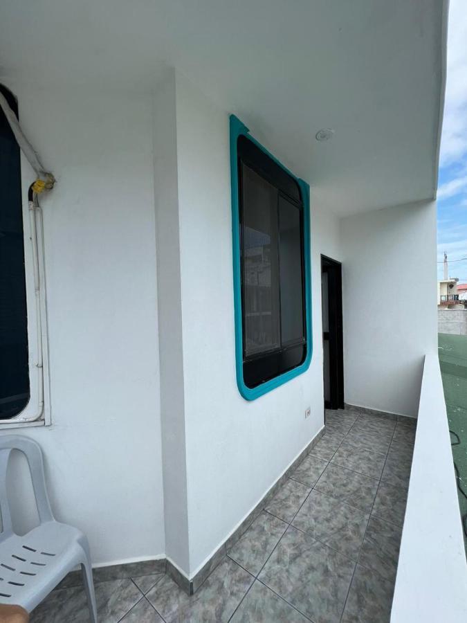 Hostal Brisas Del Mar Puerto Villamil Kültér fotó
