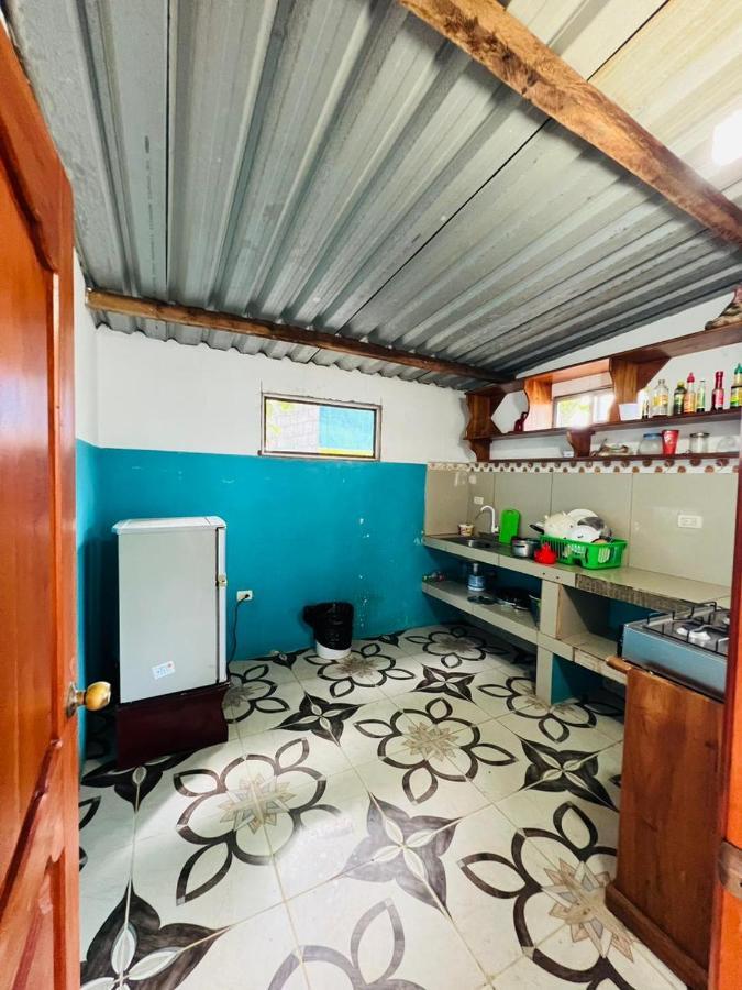 Hostal Brisas Del Mar Puerto Villamil Kültér fotó