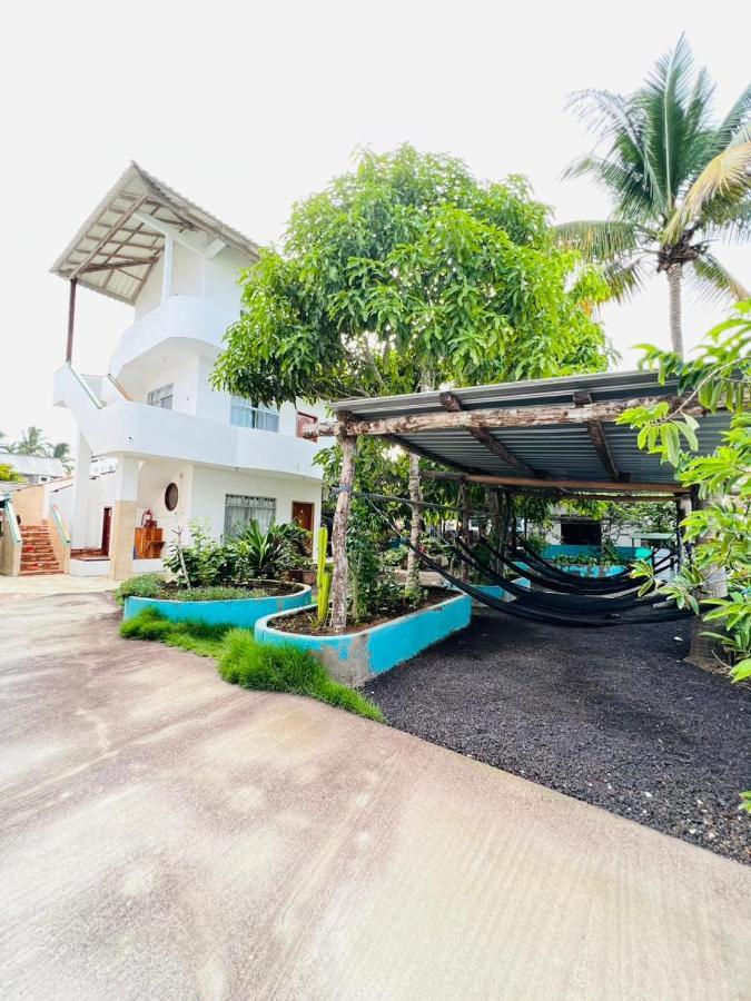Hostal Brisas Del Mar Puerto Villamil Kültér fotó
