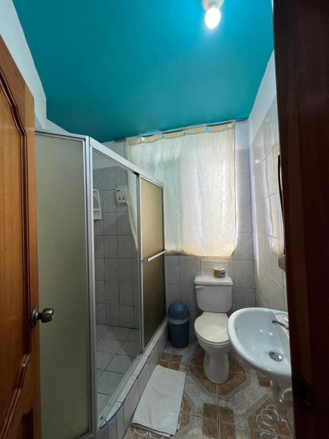 Hostal Brisas Del Mar Puerto Villamil Kültér fotó